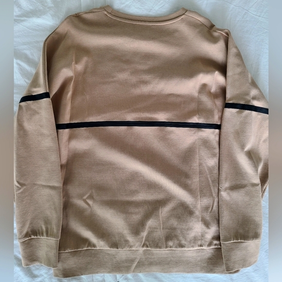 COS Men's Large Beige Crewneck Sweater with Black Rubberized Stripe - Picture 4 of 4